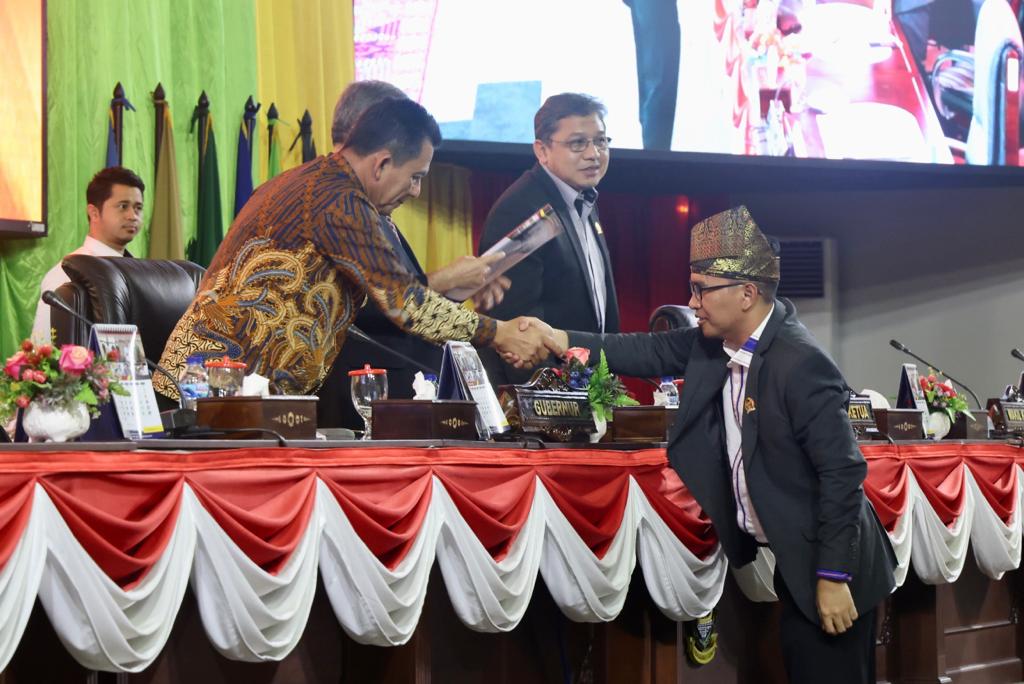 DPRD Kepri Sahkan Ranperda RPIP Kepri Jadi Perda