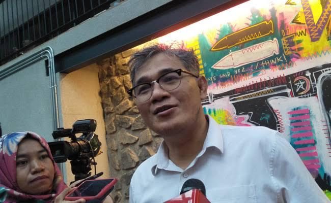 Jokowi Beri Sinyal Reshuffle, 2Indos Menilai Budiman Sudjatmiko Sosok Yang Pantas Jadi Menteri