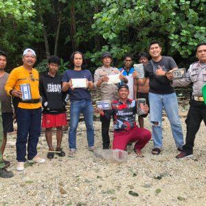 Pencari Kayu Temukan 8 Bungkus Kokain Di Jemaja Kabupaten Anambas