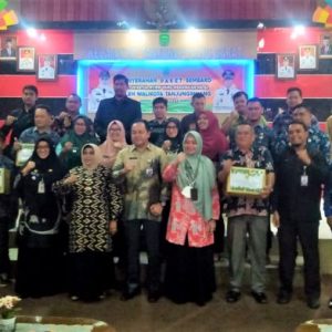 Jelang Natal, 8 RT/RW Di Tanjungpinang Terima Bantuan Sembako