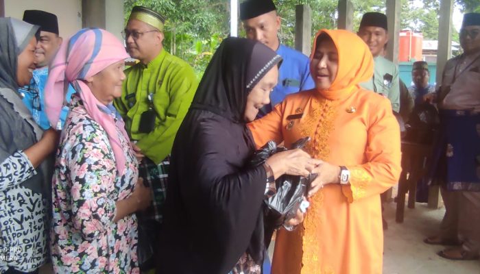 33 Warga Korban Banjir Rob, Terima Bantuan Sembako Walikota