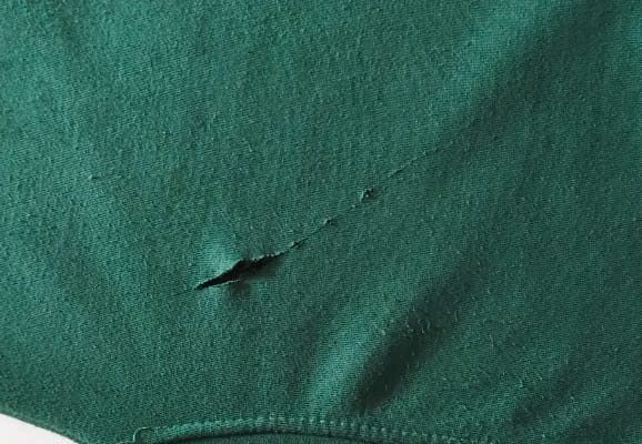 Hati Hati, Jambret Sabet Tas Pakai Parang Berkeliaran Di Jalanan