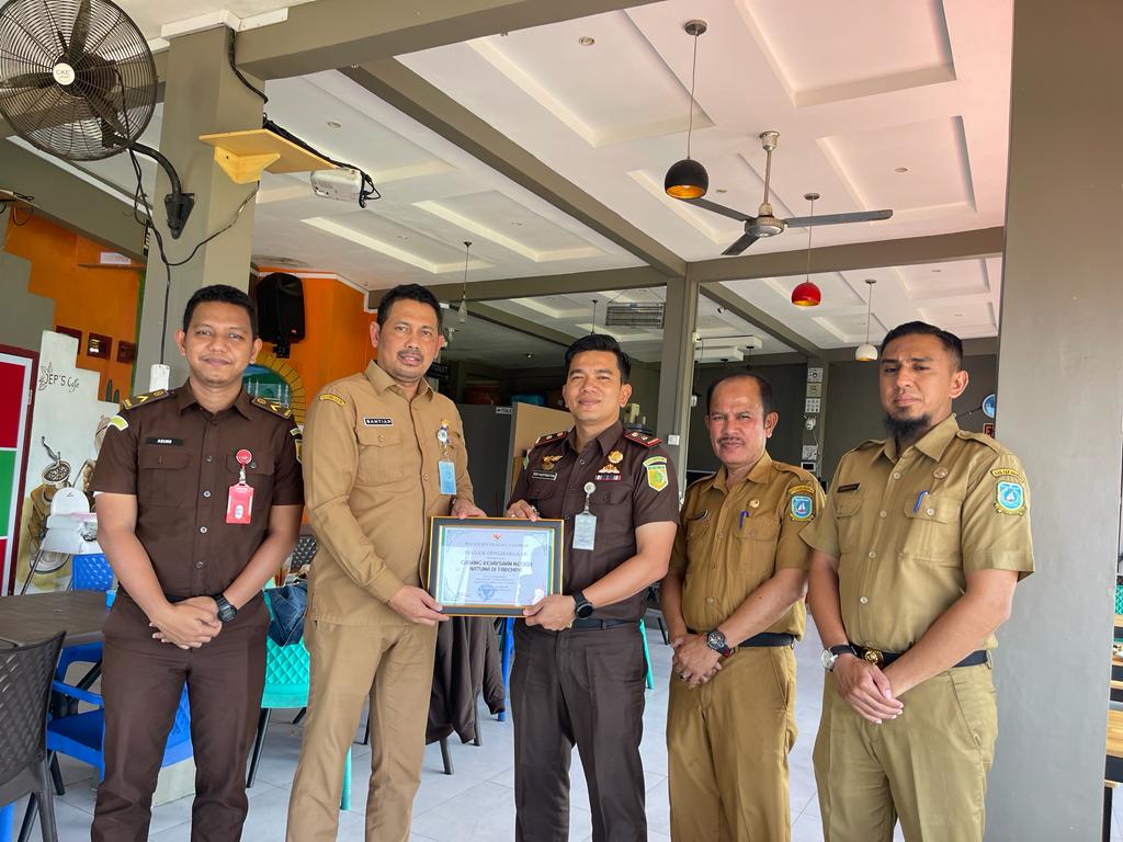 Pemkab Kepulauan Anambas Berikan Penghargaan Cabang Kejari Natuna di Tarempa