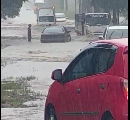 Hujan Berhari-Hari Timbulkan Banjir Sejumlah Wilayah Di Batam, Warga Diminta Waspada