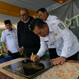 Gubernur Ansar Resmikan Fasilitas Gedung di SMAN 25 Batam
