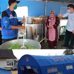 Pemko Tanjungpinang Dirikan Dapur Umum Bagi Korban Banjir Rob