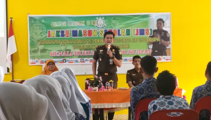 Jaksa Masuk Sekolah di SMKN 4 Dan SMPN 1 Anambas Bahas Bullying Di Sekolah