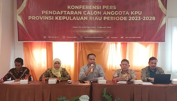 Peminat Tinggi, Awal Pendaftaran Sudah 85 Warga Daftar Calon Anggota KPU Kepri