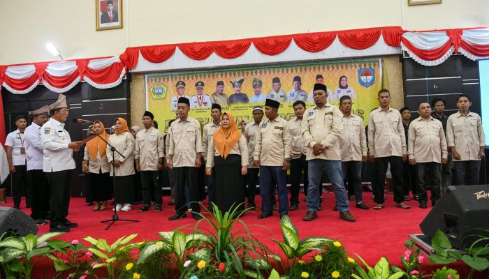 Gubernur Ansar Lantik PKM Meranti dan Ormas Pameral Kabupaten Karimun