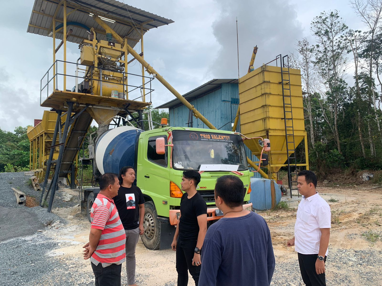 Satreskrim Polres Bintan Dan Polsek Gunung Kijang Cek Pasir Sampai Ke Perusahaan Penampungan Pasir