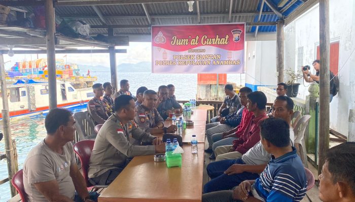 “Jumat Curhat” Kapolres Kepulauan Anambas Ajak Warga Ngopi Bareng