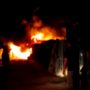 Saat api membesar menghanguskan dua rumah di tempat jual beli barang bekas di Tanjungpinang