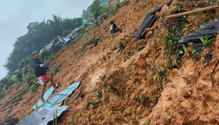 Cuaca Ekstrem, Tanah Longsor Terjadi Di Serasan Natuna