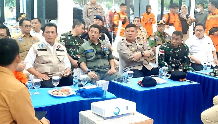 Gubernur Ansar Bersama Kepala BNPB RI Langsung Gelar Rapat Gabungan di Natuna