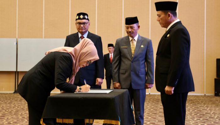 Gubernur Ansar Lantik 135 Pejabat Eselon II, III Dan IV Dilingkungan Pemprov Kepri