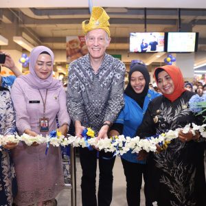 Wako Rahma Relaunching Hypermart di TCC Mall Tanjungpinang