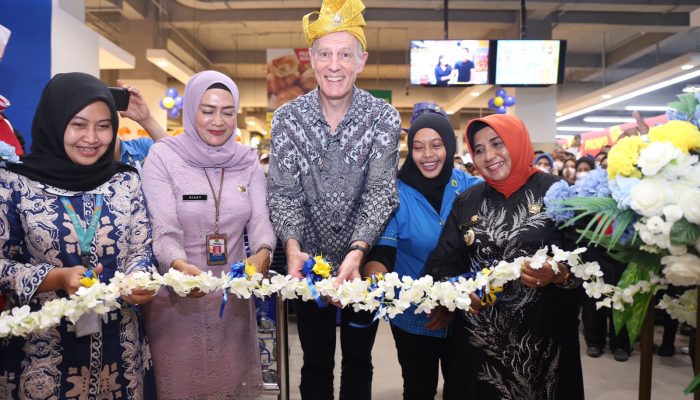 Wako Rahma Relaunching Hypermart di TCC Mall Tanjungpinang
