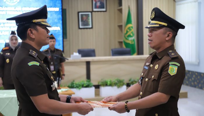 Rotasi Jabatan, Kacabjari Tarempa Jabat Kasubagbin Kejari Batam