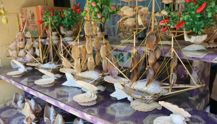 Berkunjung Wisata Religi Pulau Penyengat ,Wisman Dapat Membawa Buah Tangan Ciri Khas Kepri