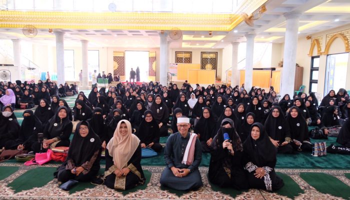 Safari Ramadhan Di Masjid Al Uswah Hadirkan Hafidz Internasional KH. Muchtar Fatawi Al-Hafidz