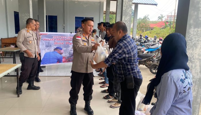 Kapolres Kepulauan Anambas Salurkan Bansos Untuk Masyarakat
