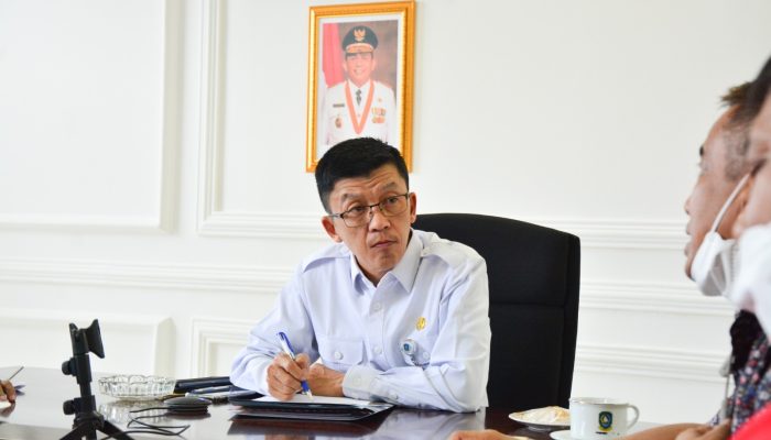 Kadiskominfo Kepri Berharap Wartawan Lebih Profesional Menulis Berita