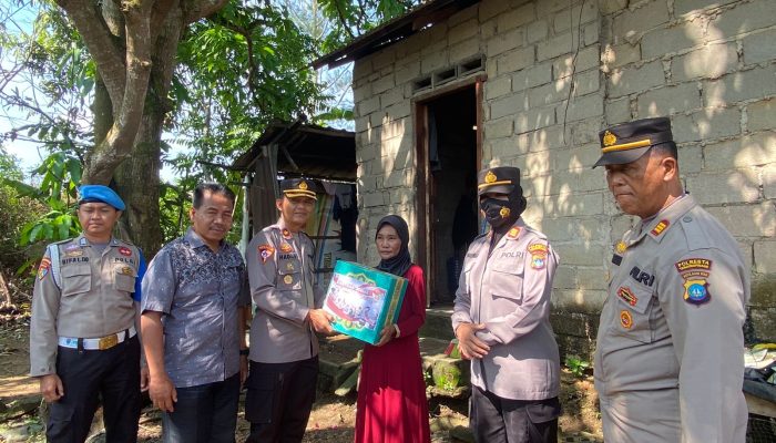 Pekerja Pelabuhan Tanjung Merbau Dompak Terima Bapokting Polda Kepri