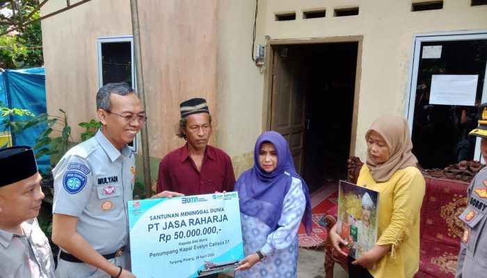 PT Jasa Raharja Serahkan Santunan Rp50 Juta Untuk Korban Meninggal SB Evelyn Calisca 01