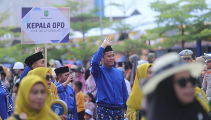 250 Peserta Pawai Ta’aruf “Tanjungpinang Bersalawat” Meriahkan STQH Ke-X Kepri 