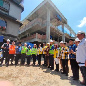 Tinjau Pasar Baru Tanjungpinang, Cen Sui Lan: Pembangunan Capai 30 Persen 