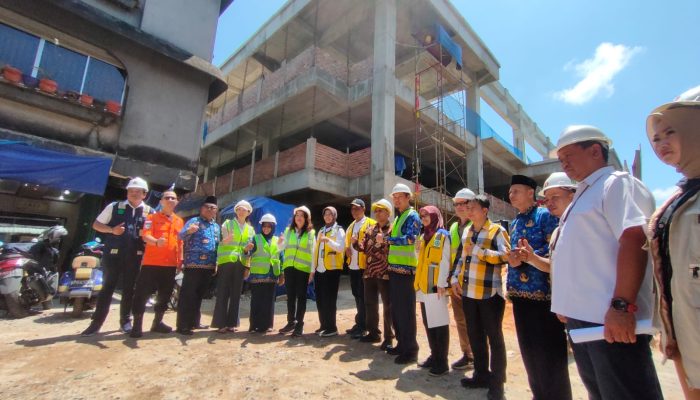 Tinjau Pasar Baru Tanjungpinang, Cen Sui Lan: Pembangunan Capai 30 Persen 