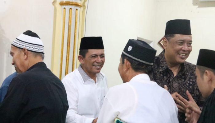 Hadiri Halal Bihalal Warga Kavling Lama Batu Aji, Gubernur Ansar Bahas Rumah Singgah 