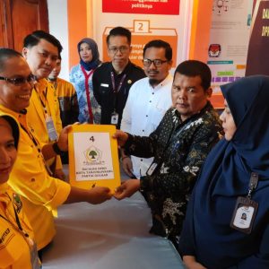 Serahkan Berkas 30 Bacaleg, DPD Partai Golkar Targetkan 5 Kursi DPRD Tanjungpinang