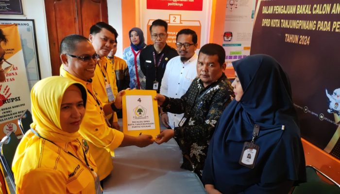 Serahkan Berkas 30 Bacaleg, DPD Partai Golkar Targetkan 5 Kursi DPRD Tanjungpinang