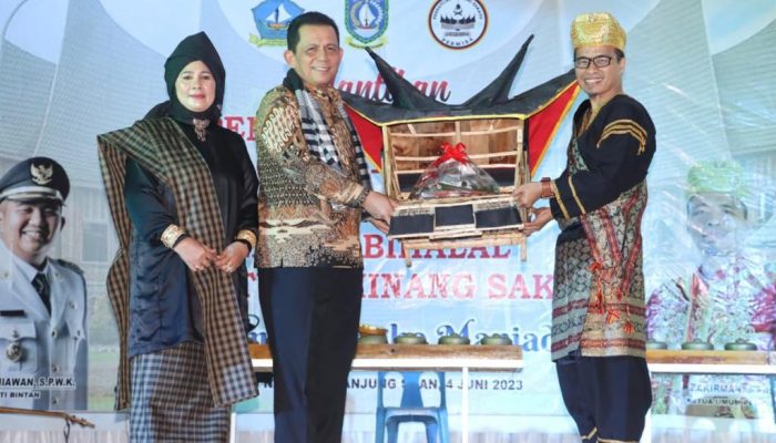 Gubernur Ansar Hadiri Pengukuhan Persatuan Minang Sakato Bintan