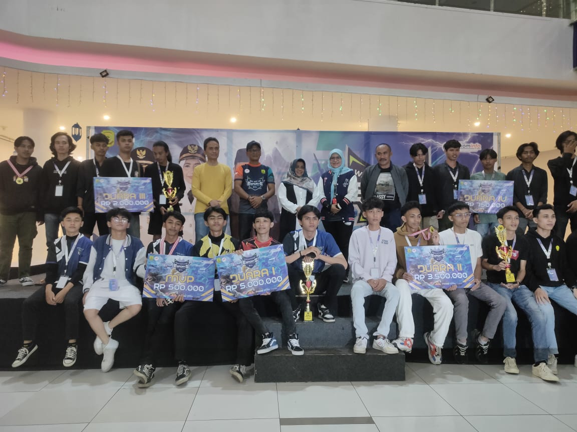 Tim Five Goats Rebut Juara Turnamen E-Sports Walikota Cup Mobile Legends