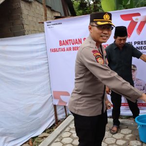 Polres Bintan Bangun Sarana Air Bersih dan Bedah Rumah Personil Polres Bintan