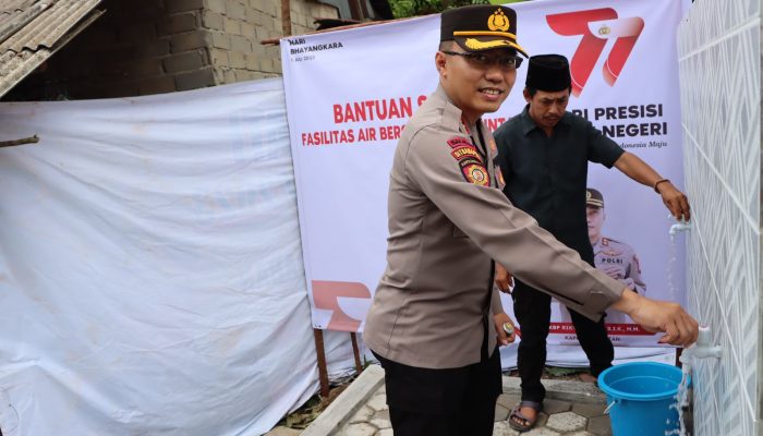 Polres Bintan Bangun Sarana Air Bersih dan Bedah Rumah Personil Polres Bintan