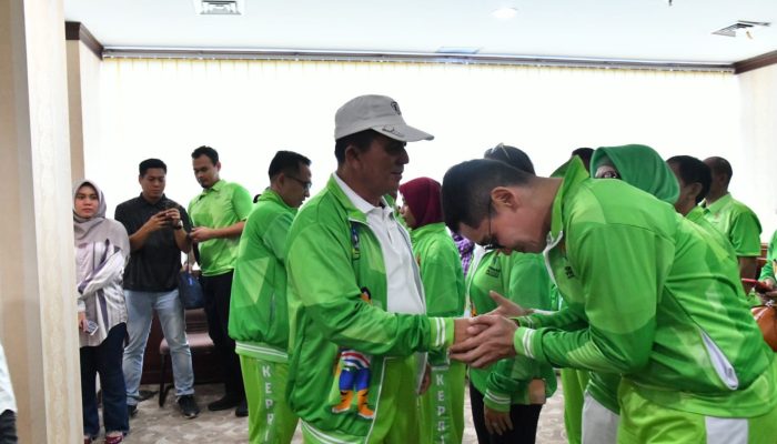 Gubernur Ansar Lepas Peserta Fornas VII 2023 ke Bandung – Jawa Barat