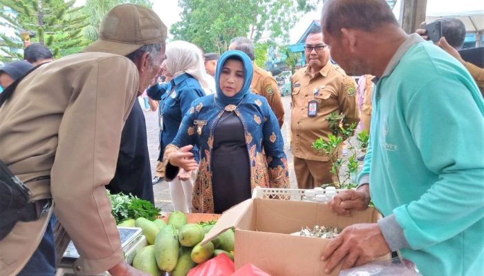 Ratusan Warga Kunjungi Gerakan Pangan Murah, Rahma: Untuk Menekan Harga Pasar