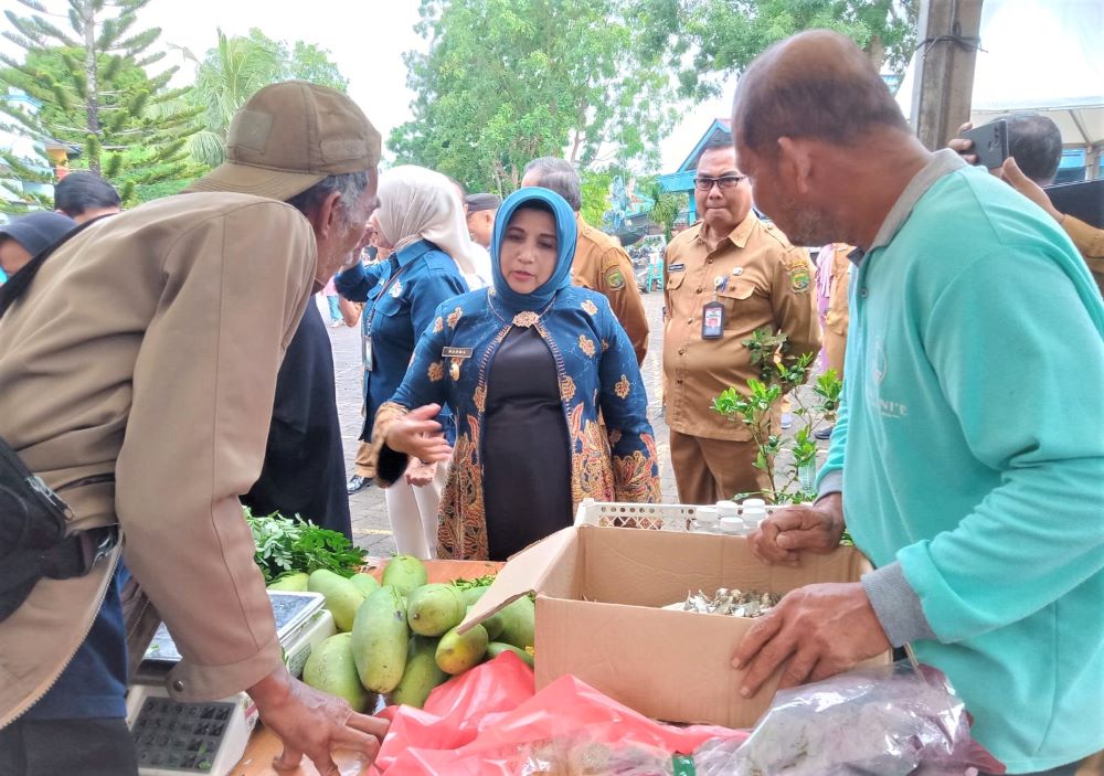 Ratusan Warga Kunjungi Gerakan Pangan Murah, Rahma: Untuk Menekan Harga Pasar