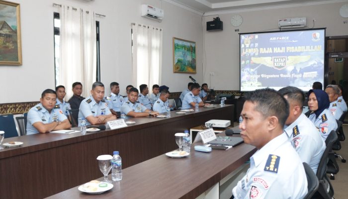 Tim Inspektorat Komando Operasi Udara I Kunjungi Lanud RHF Tanjungpinang