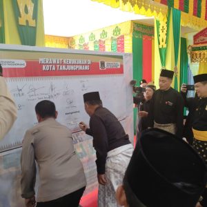 Paguyuban Di Tanjungpinang Deklarasi Pemilu Aman dan Damai di Kantor LAM 