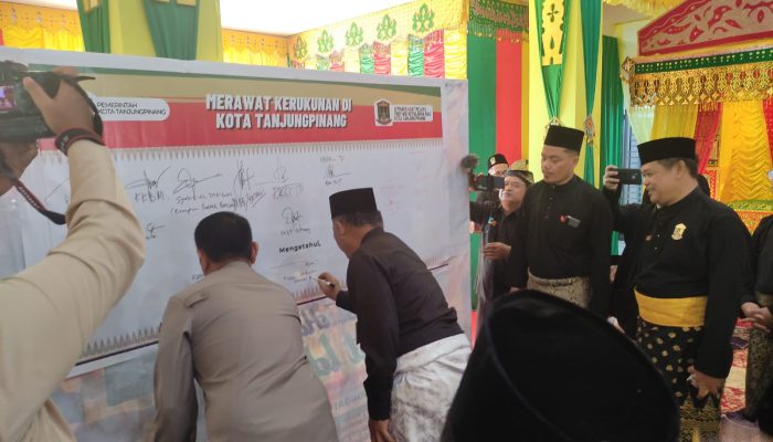 Paguyuban Di Tanjungpinang Deklarasi Pemilu Aman dan Damai di Kantor LAM 