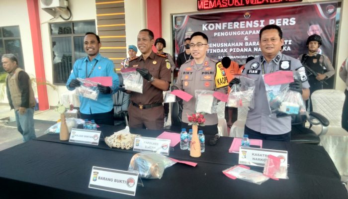 Polres Bintan Amankan Narkotika Jenis Sabu 1.365 Gram Dari 3 Tersangka