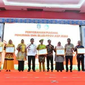 Gubernur Ansar Meluncurkan BLUD SMK se-Kepri