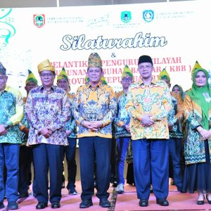 Masyarakat Banjar Berduyun-Duyun Menghadiri Pelantikan Pengurus KBB Kepri