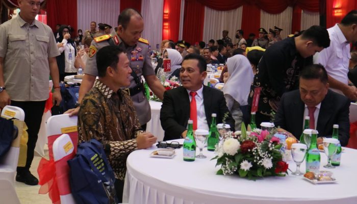 Kepala BNN RI Pertama Komjen Petrus Golose Dikukuhkan Sebagai Guru Besar STIK