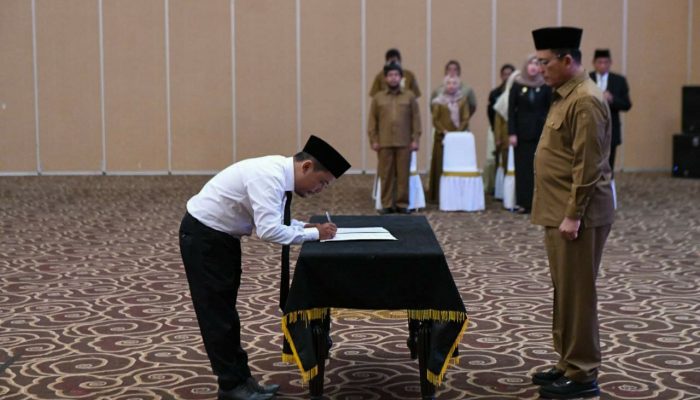 167 Guru dan 2 PNS  Provinsi Kepri Dilantik Gubernur Ansar Jadi Pejabat Fungsional