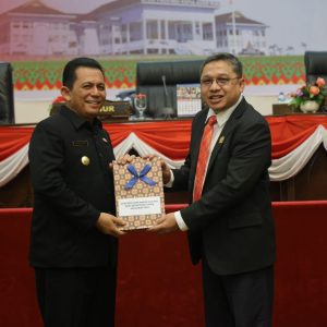 Gubernur Ansar Sampaikan Rancangan KUA PPAS APBD 2024 dan APBD-P 2023